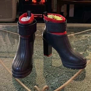 COPY - Sorel High Heeled Rubber Rain & Snow boots in EUC.